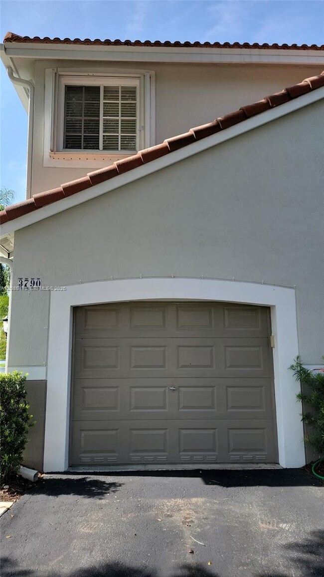 3790 San Simeon Cir