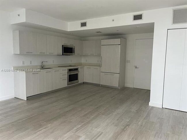 Photo - 55 SW 9th St Unit 55 SW 9th St # 3102