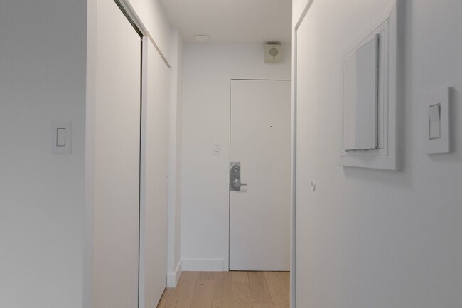 Photo - 1975 Maisonneuve Blvd W Unité 1008