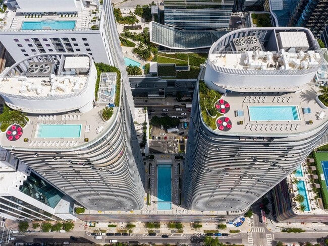 Photo - 55 SW 9th St