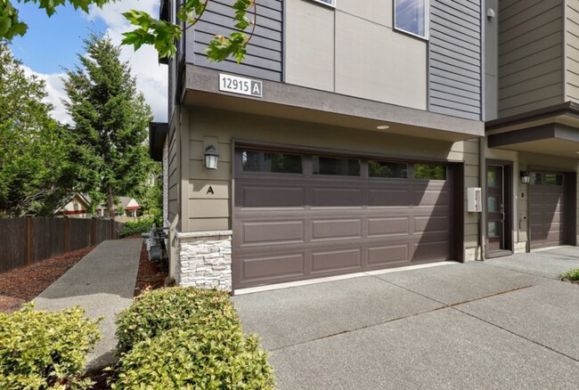 Photo - 12915 20th Dr W