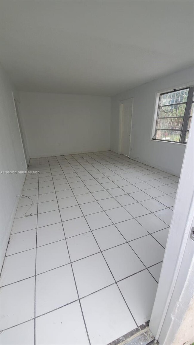 Photo - 2980 NW 91st St Unidad 1