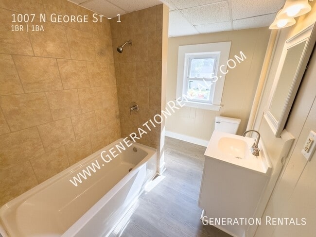 Photo - 1007 N George St Unit 1