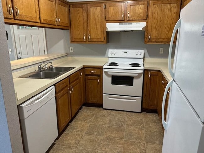 Photo - Cozy 3 BEDROOM 2 BATH FOR RENT IN JOPLIN-$1200 RENT-$1200 DEPOSIT