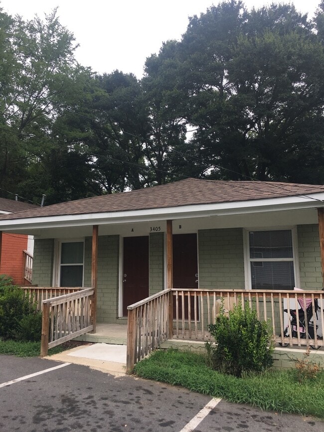 Building Photo - Adorable 2-bedroom ready now!