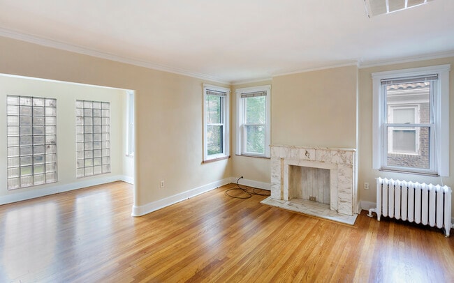 Photo - 1856 Shaw Ave Unidad 1