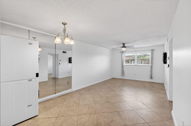 Photo - 600 SW 2nd Ave Unit 240