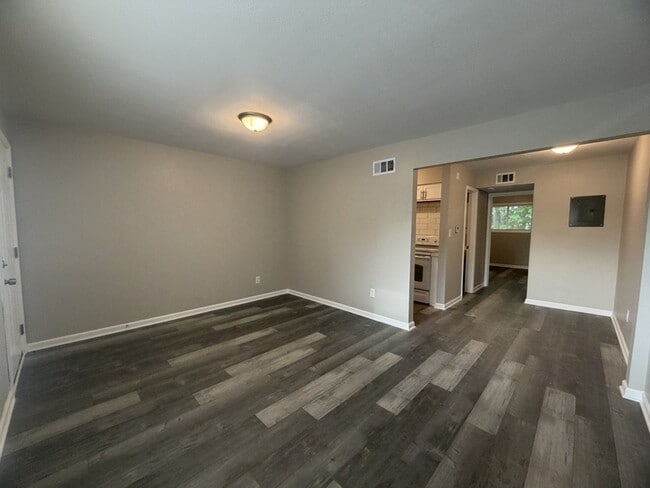 Photo - 611 Ewing Ave Unit Apt B