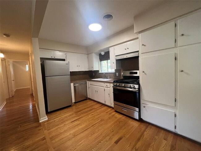 Photo - 907 Possum Trot St