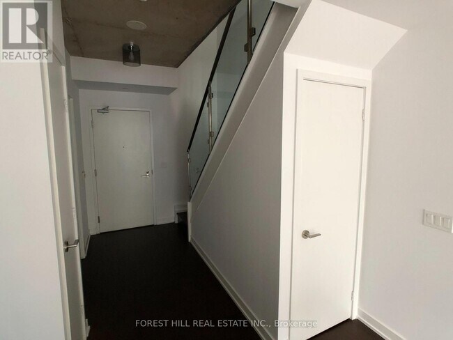 Photo - 1030 King St W Unité Lph33