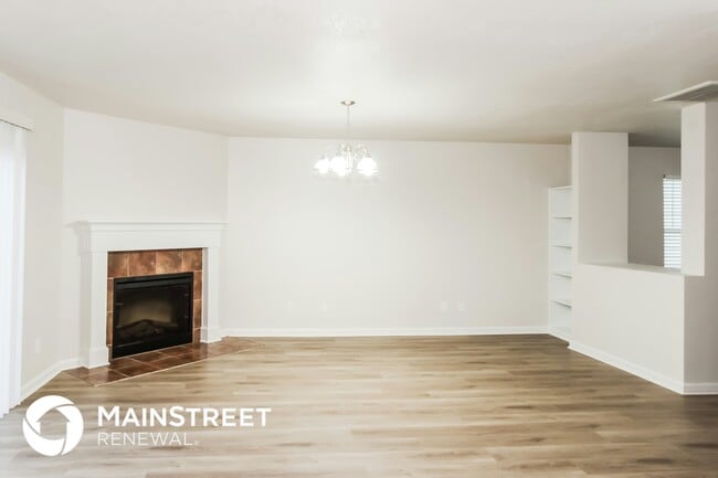 Photo - 123 Farmington Dr