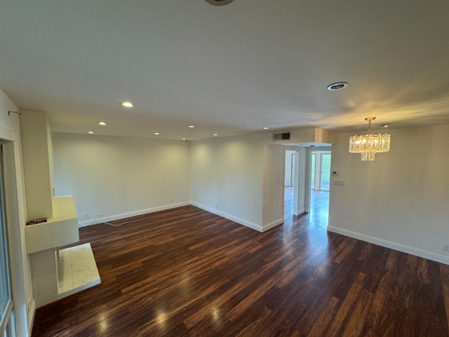 Photo - 3031 Flora Vista