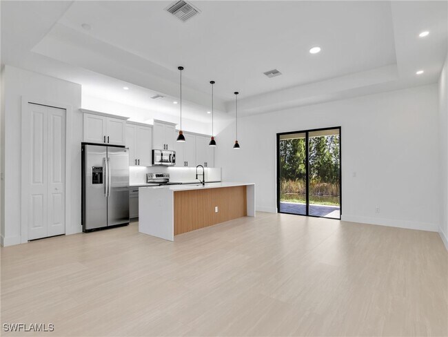 Photo - 1913 NW 24th Ave