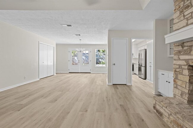 Photo - 269 Mooring Cir