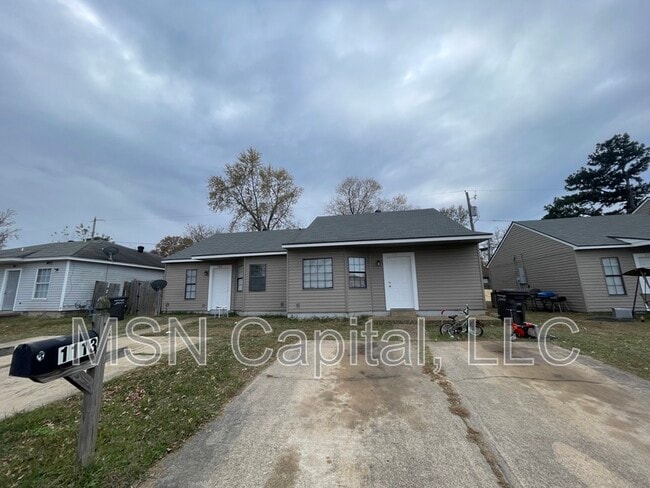 Photo - 1302 Plummer St Unit F