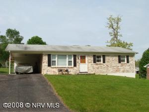 Building Photo - Dublin, 3 BR / 1 BA Available 11/17