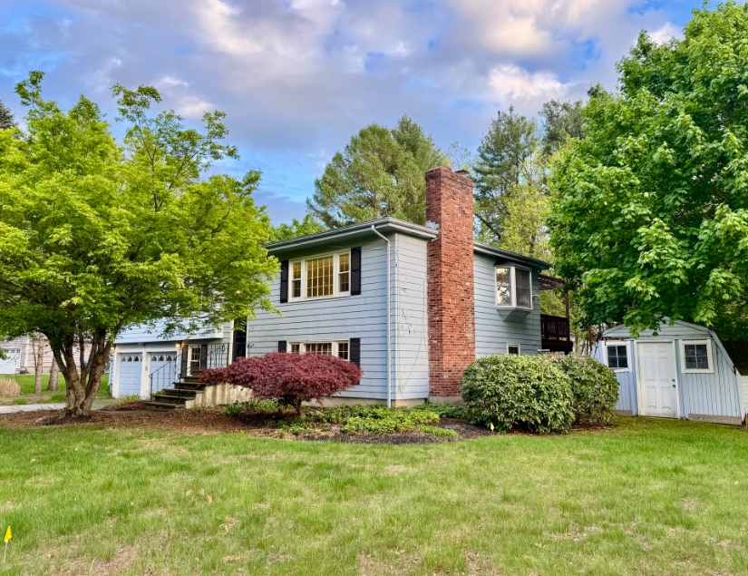 Photo - 9 Brooks Rd (Sudbury, MA)