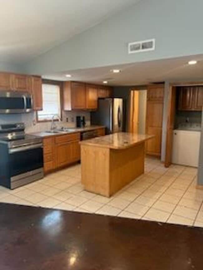 Photo - Highland Golf  Course Rental