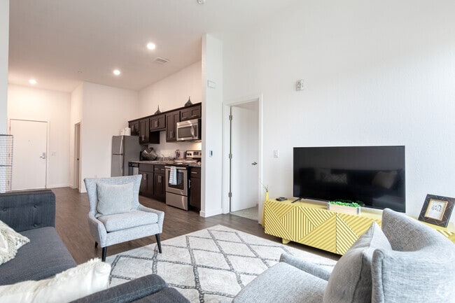 2BR, 1BA - G3