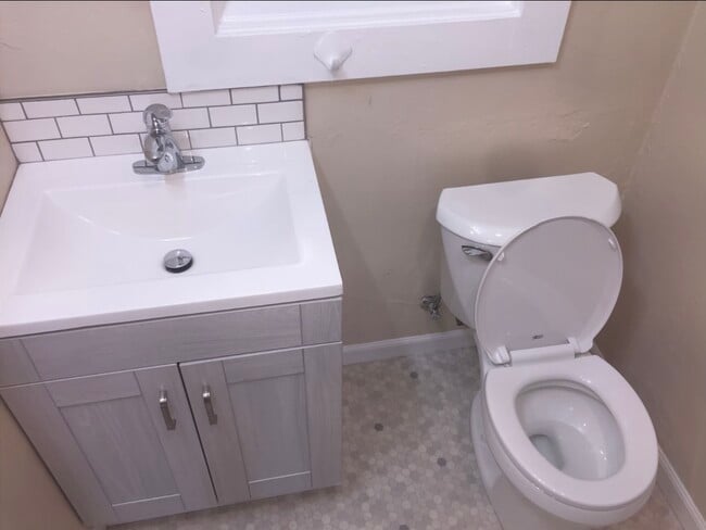 Photo - 709 13th St Unidad 703