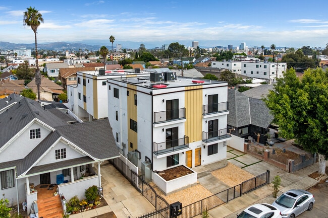 Photo - 3207 W 18th St