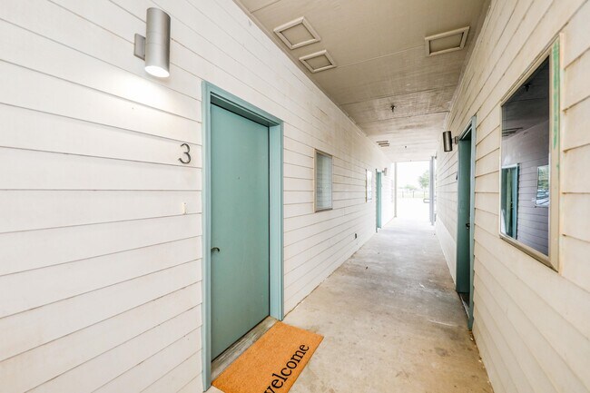 Photo - 1511 Don Camilo Blvd Unit 3