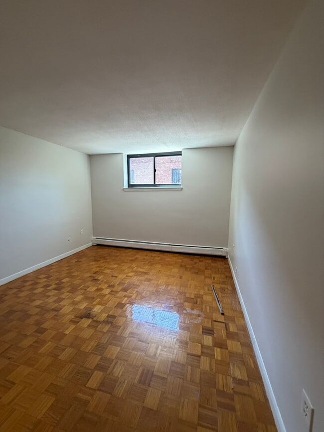 Photo - 2bed in Brighton now available