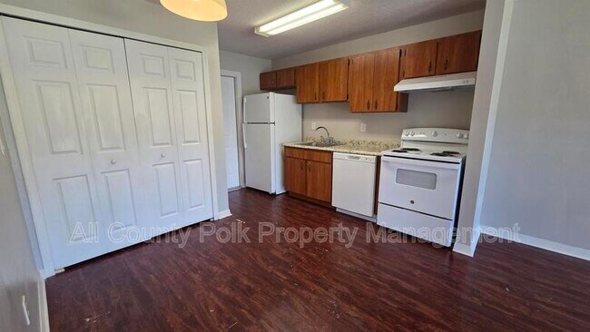 Photo - 840 Fox Lake Dr