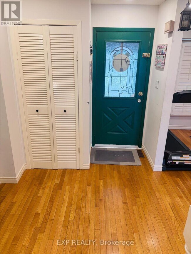 Photo - 3082 Cantelon Crescent