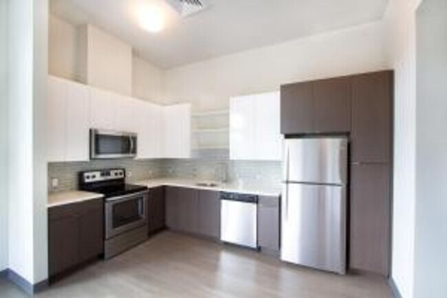 6 North Apts