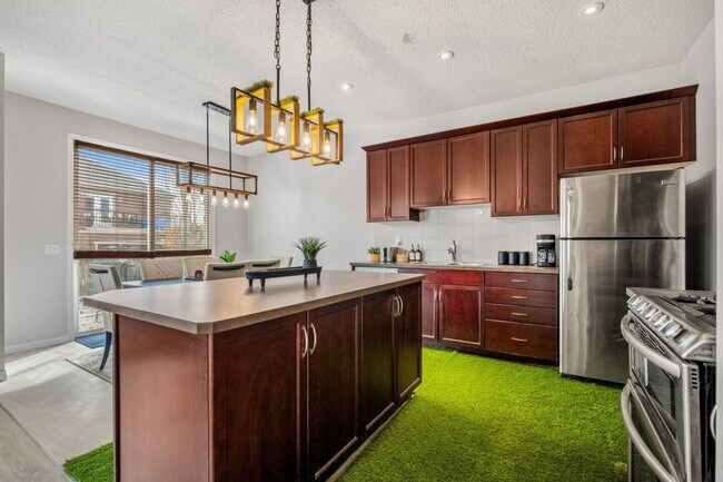 Photo - 724 Windridge Rd SW Unit ID1343914P