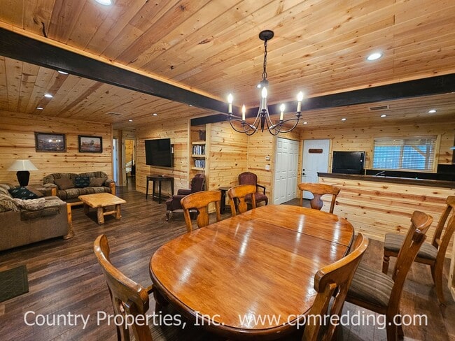 Building Photo - Country Living with 4 Bedrooms plus an Office!