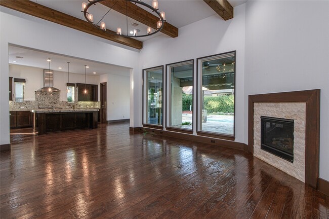 Photo - 30 Freestone Stream Pl