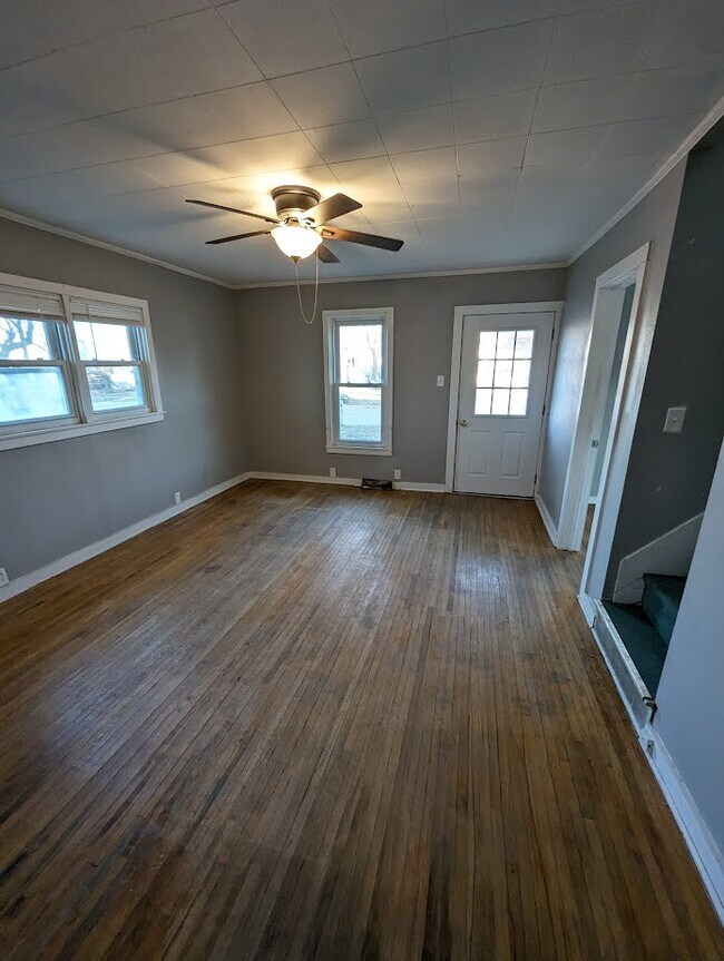 815 2nd St SW Rental For Rent in Independence, IA