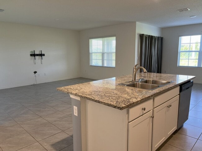 Photo - 1371 McFarland Dr