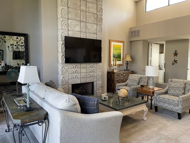 Photo - 2802 E Camino Acequia Dr Unidad Az Biltmore Villa