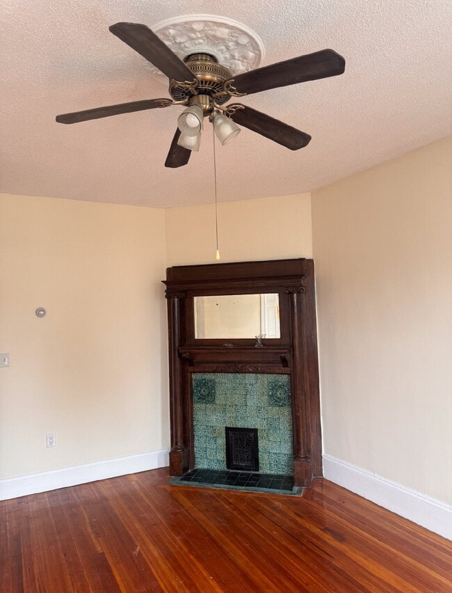 Photo - Spacious  4 Bed 2 Bath Boston Gem Unit 2