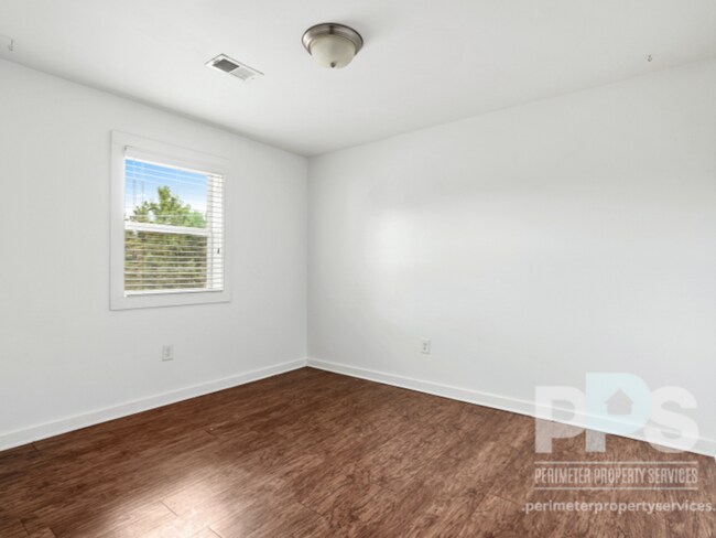 Photo - 1145 Lucile Ave SW Unidad 2