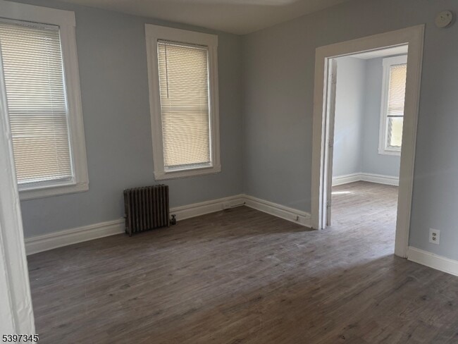 Photo - 363 Hoover Ave