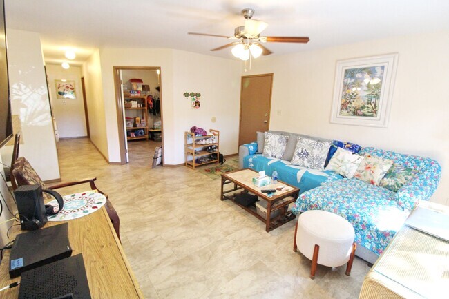 Building Photo - Haleakala Gardens mostly furnished 3bed/2b... Rental