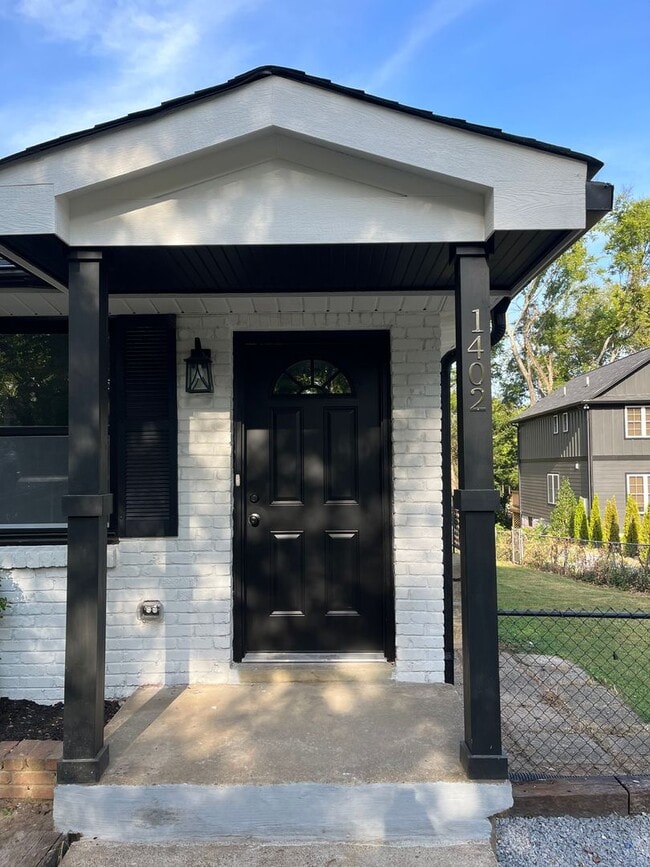 Photo - Desirable East Nashville Farmhouse