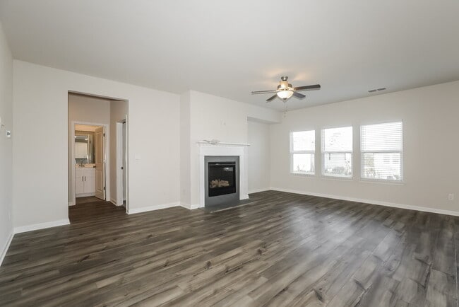 Photo - 780 Sara Mdw Rd