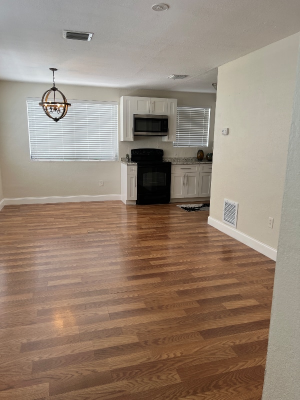 Photo - 46 NW 1st St