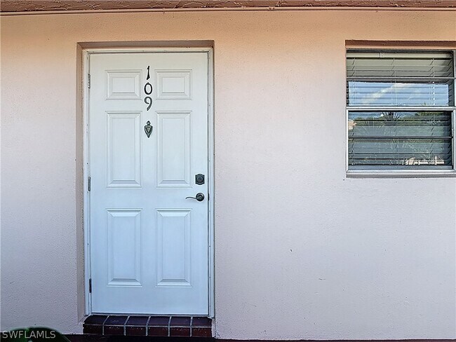 200 Turtle Lake Ct Unidad 109