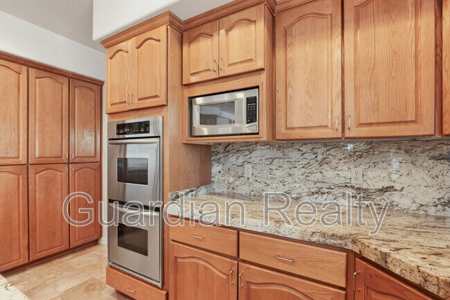 Photo - 1888 Woodhaven Dr