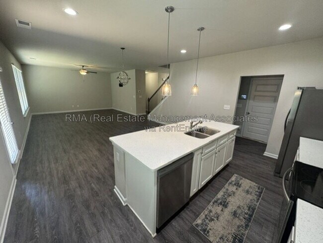 Photo - 1156 Burgundy Dr