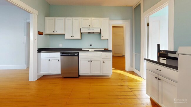 Photo - 48 Eustis St