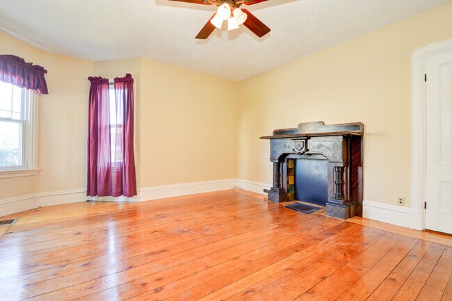 Photo - 48 South St Unit 1