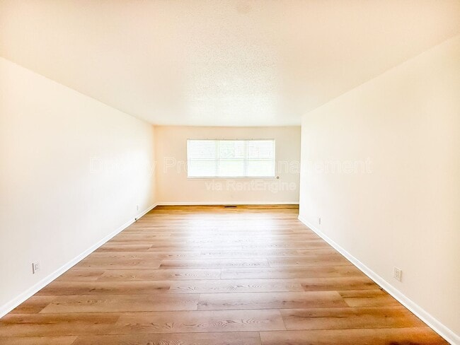 Photo - 7490 Austin Dr