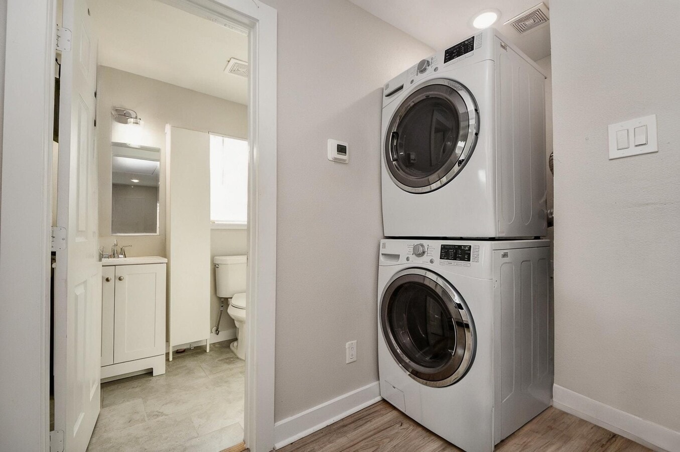 Photo - 5615 Barremore St